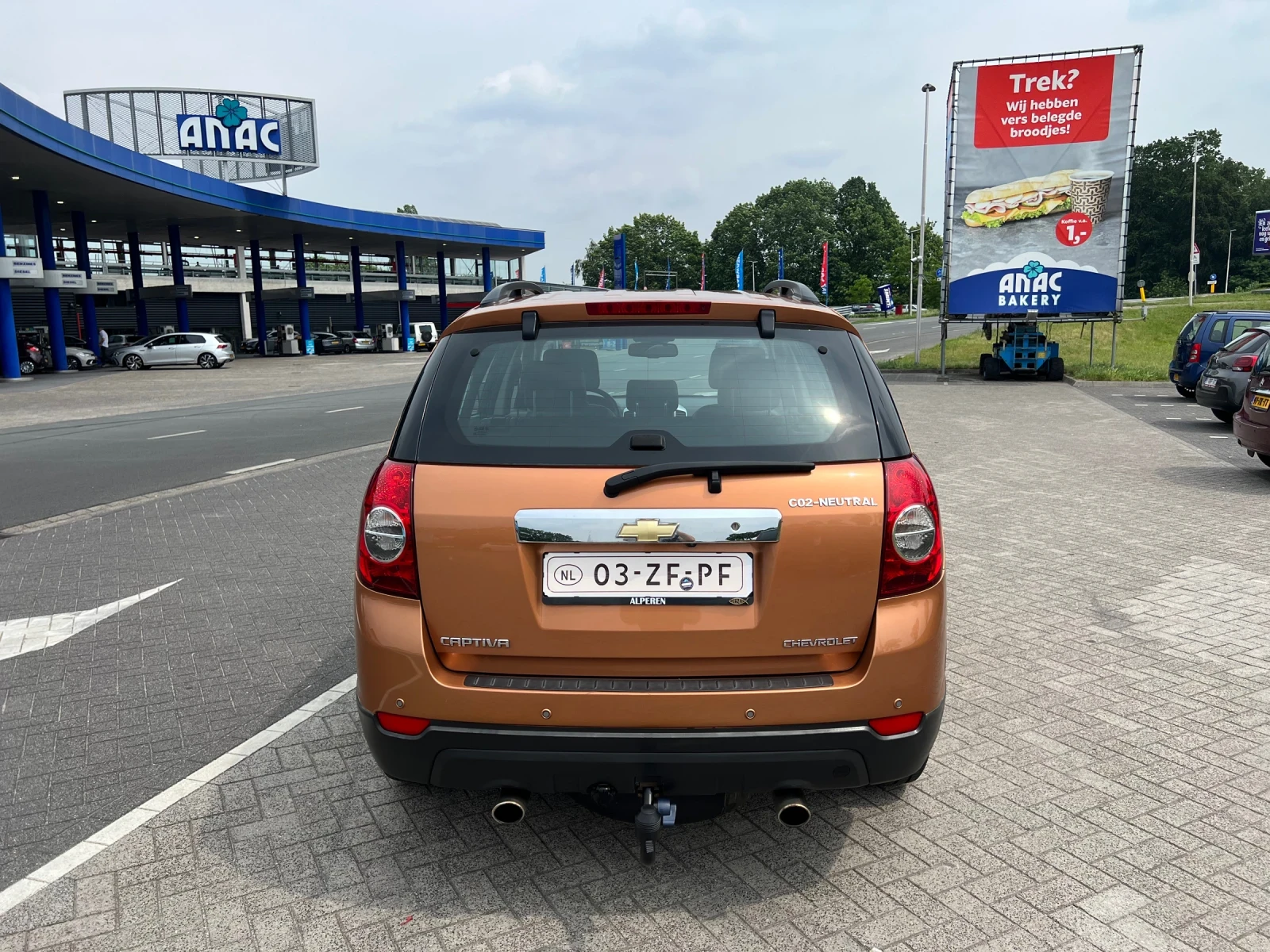 Chevrolet Captiva 2.4* 4x4* Газ* Кожа* Блутут Нави* Камера* Холандия, снимка 6 - Автомобили и джипове - 54816624