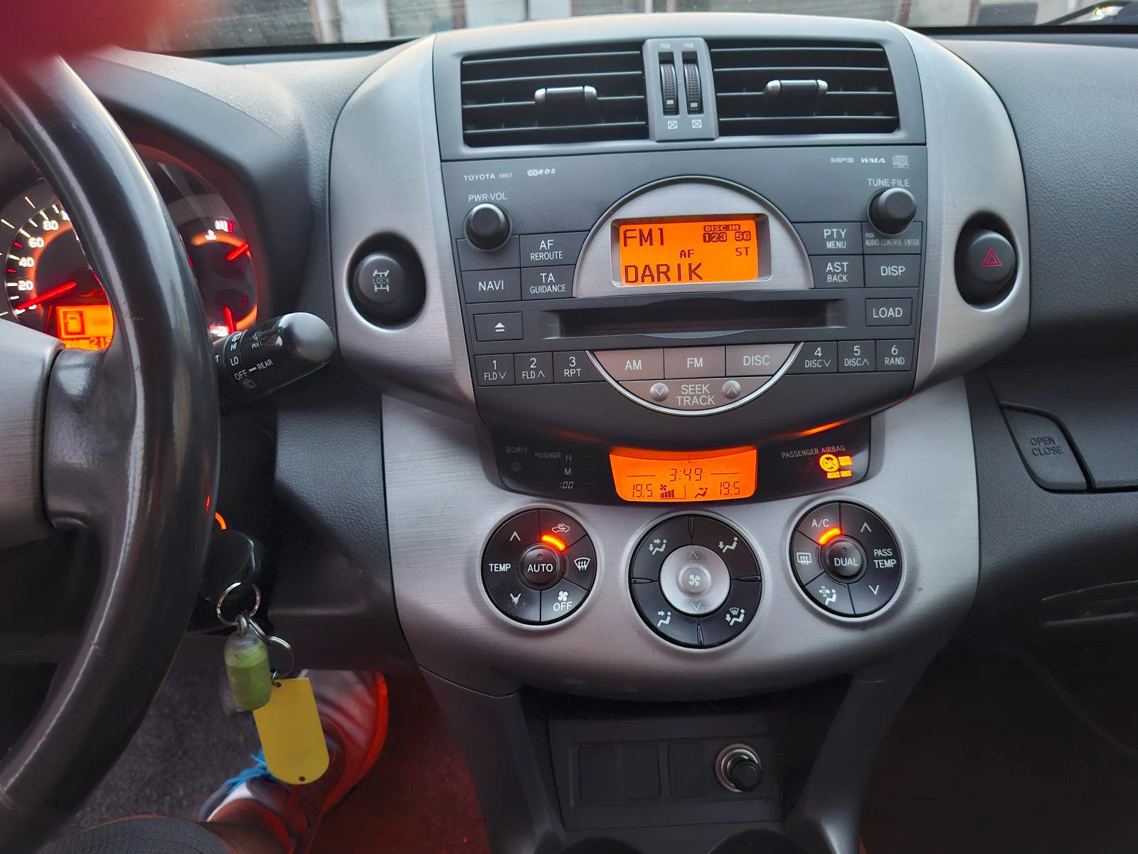 Toyota Rav4 2.0I 4x4 152ks, снимка 11 - Автомобили и джипове - 55568948