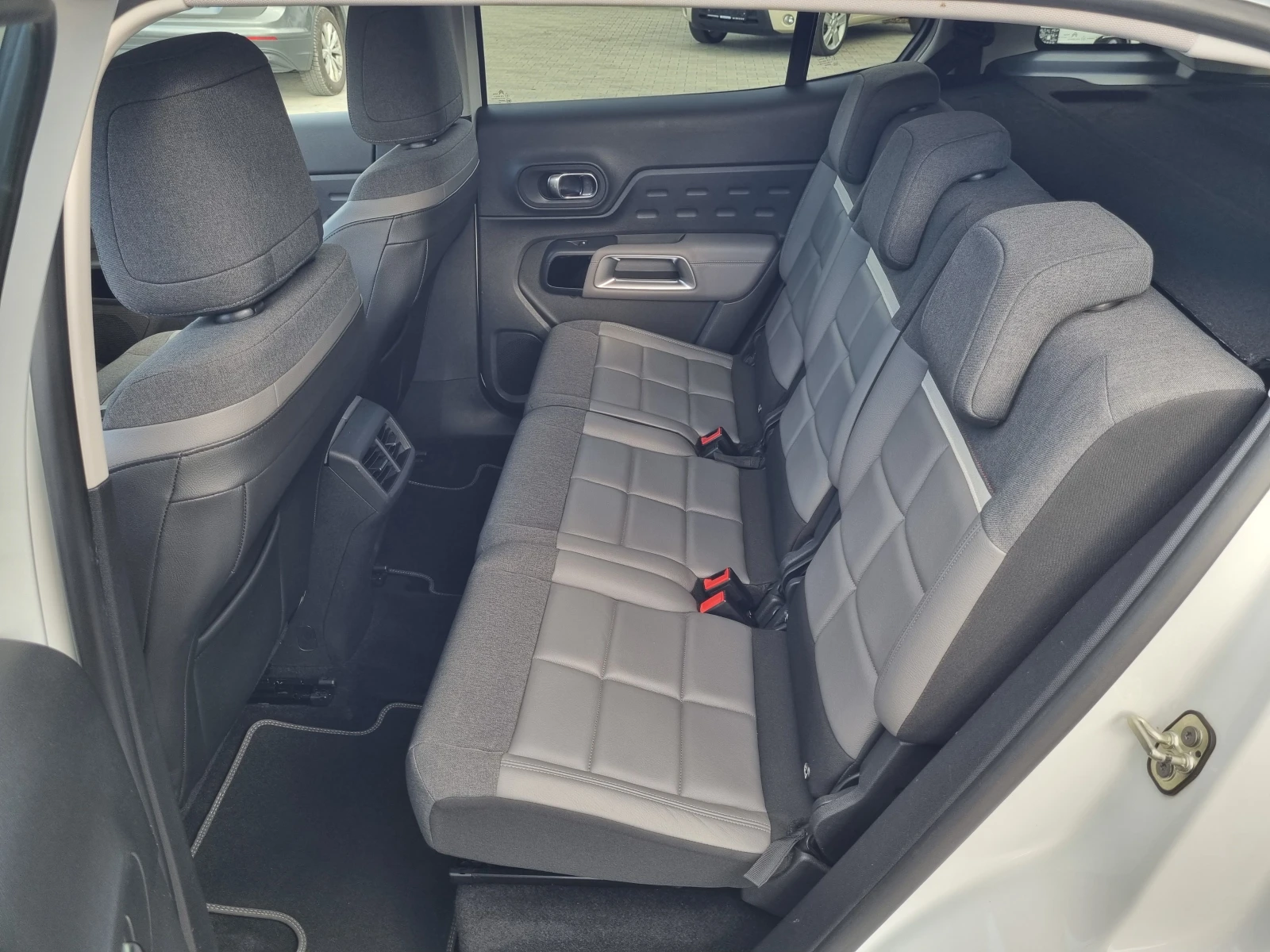 Citroen C5 Aircross 1.5HDi-131ps EAT8 / 2021г. СЕРВИЗНА ИСТОРИЯ!, снимка 10 - Автомобили и джипове - 56163334