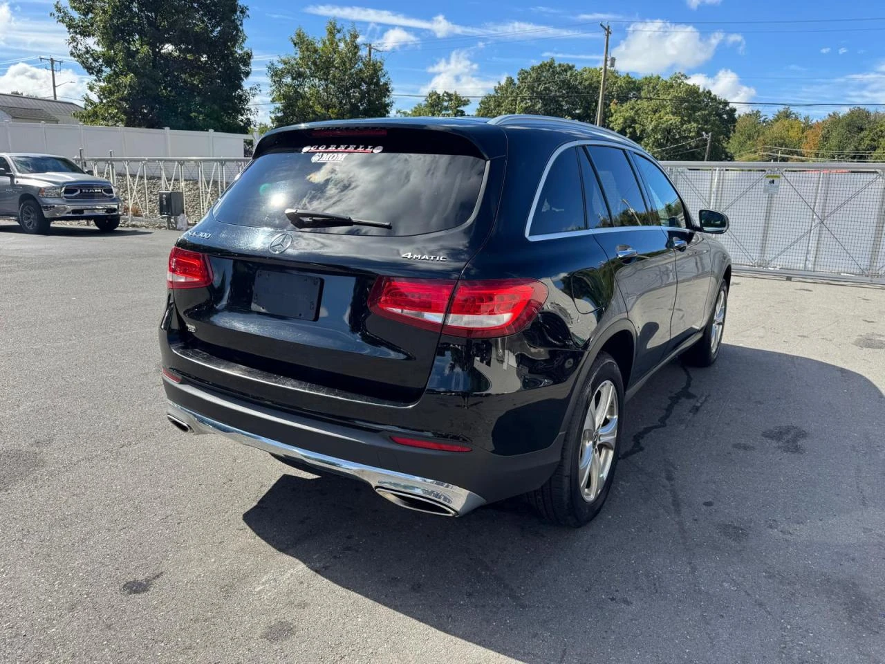 Mercedes-Benz GLC 300, снимка 4 - Автомобили и джипове - 56342171