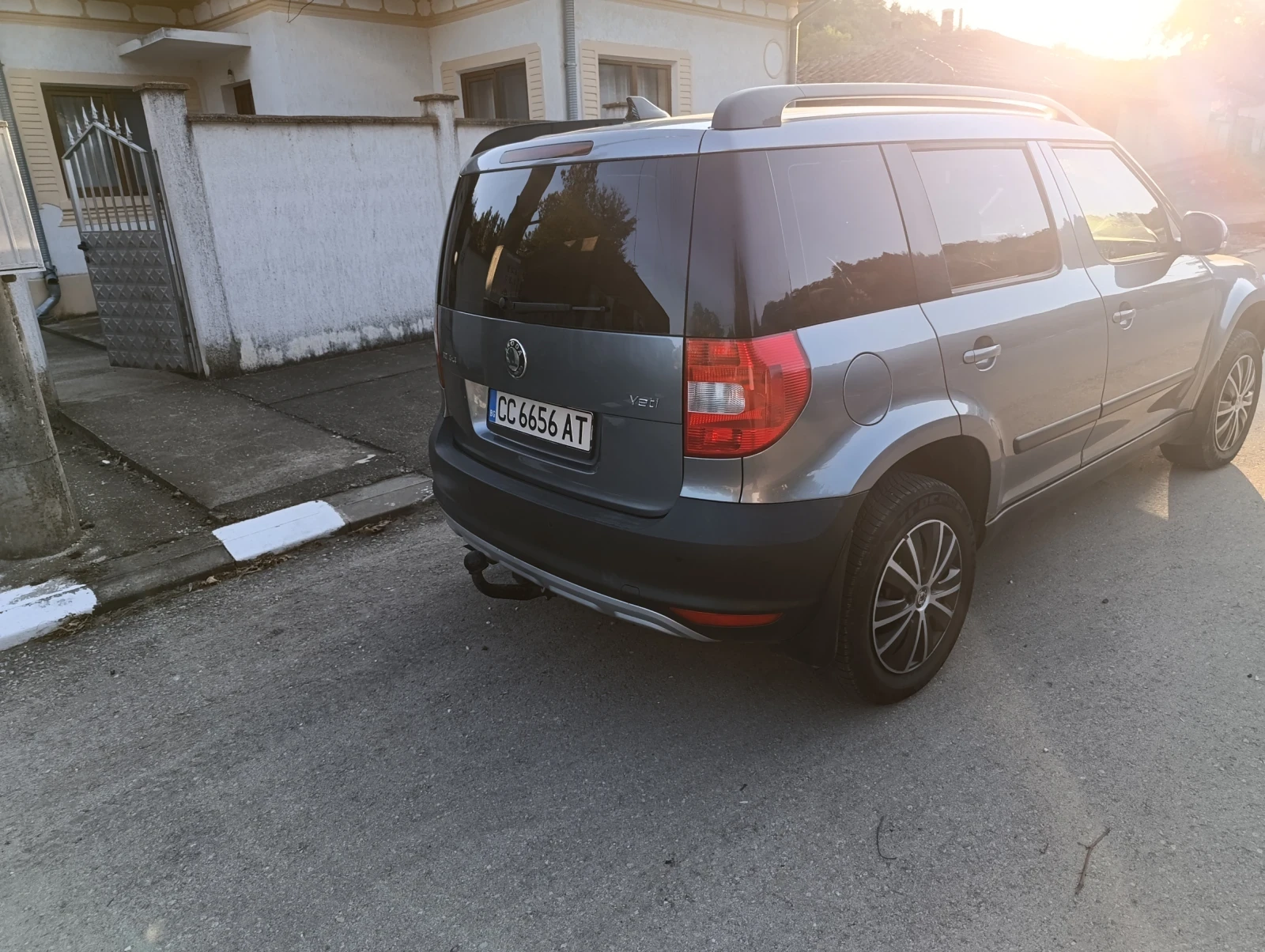 Skoda Yeti, снимка 2 - Автомобили и джипове - 56517318