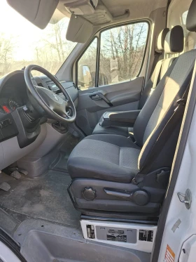 VW Crafter 2.0TDI* 4.5м Фургон* Падащ борд* Климатик | Auto.bg — изображение 9