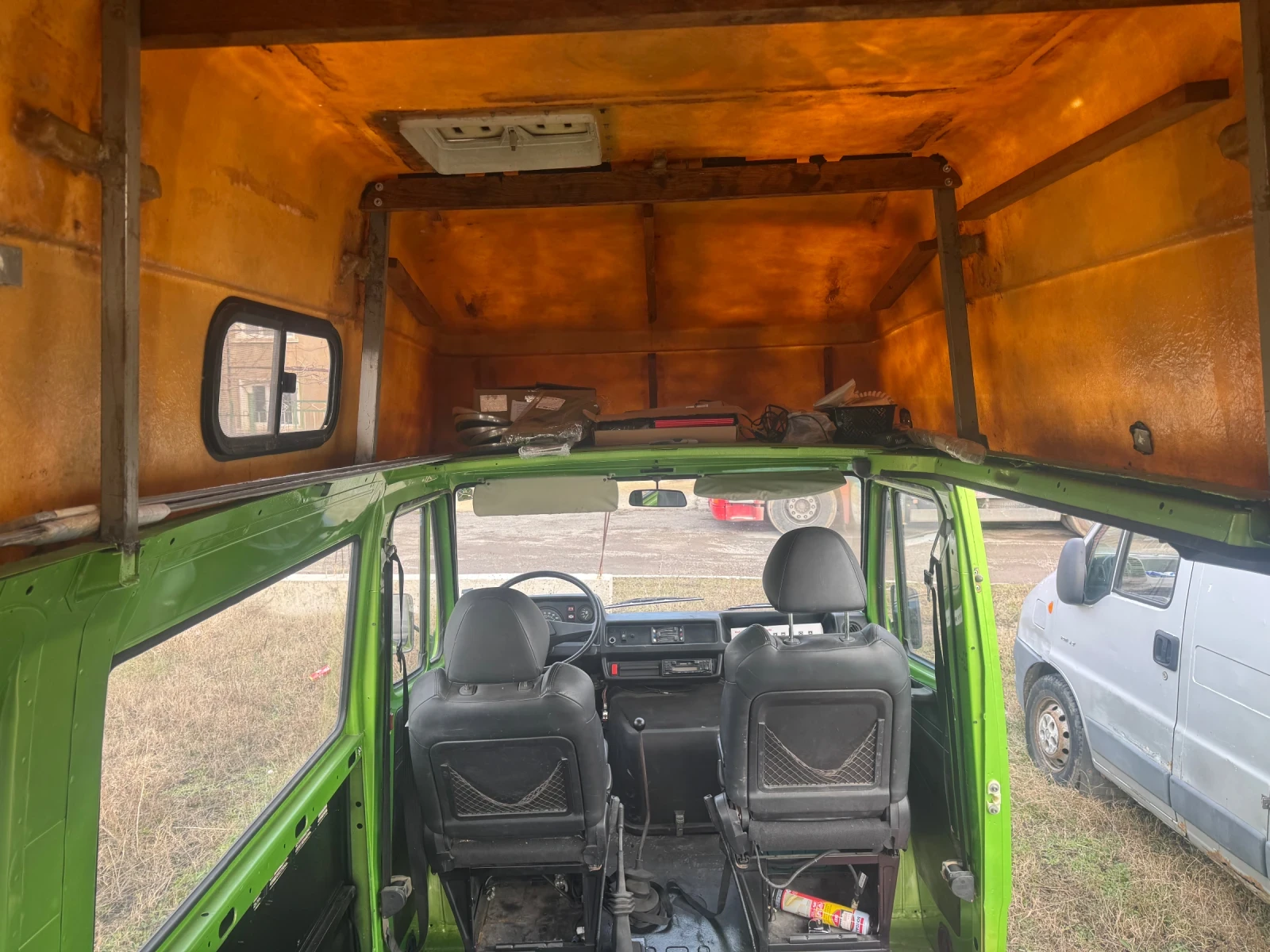 Mercedes-Benz 208 Кемпер - изображение 8