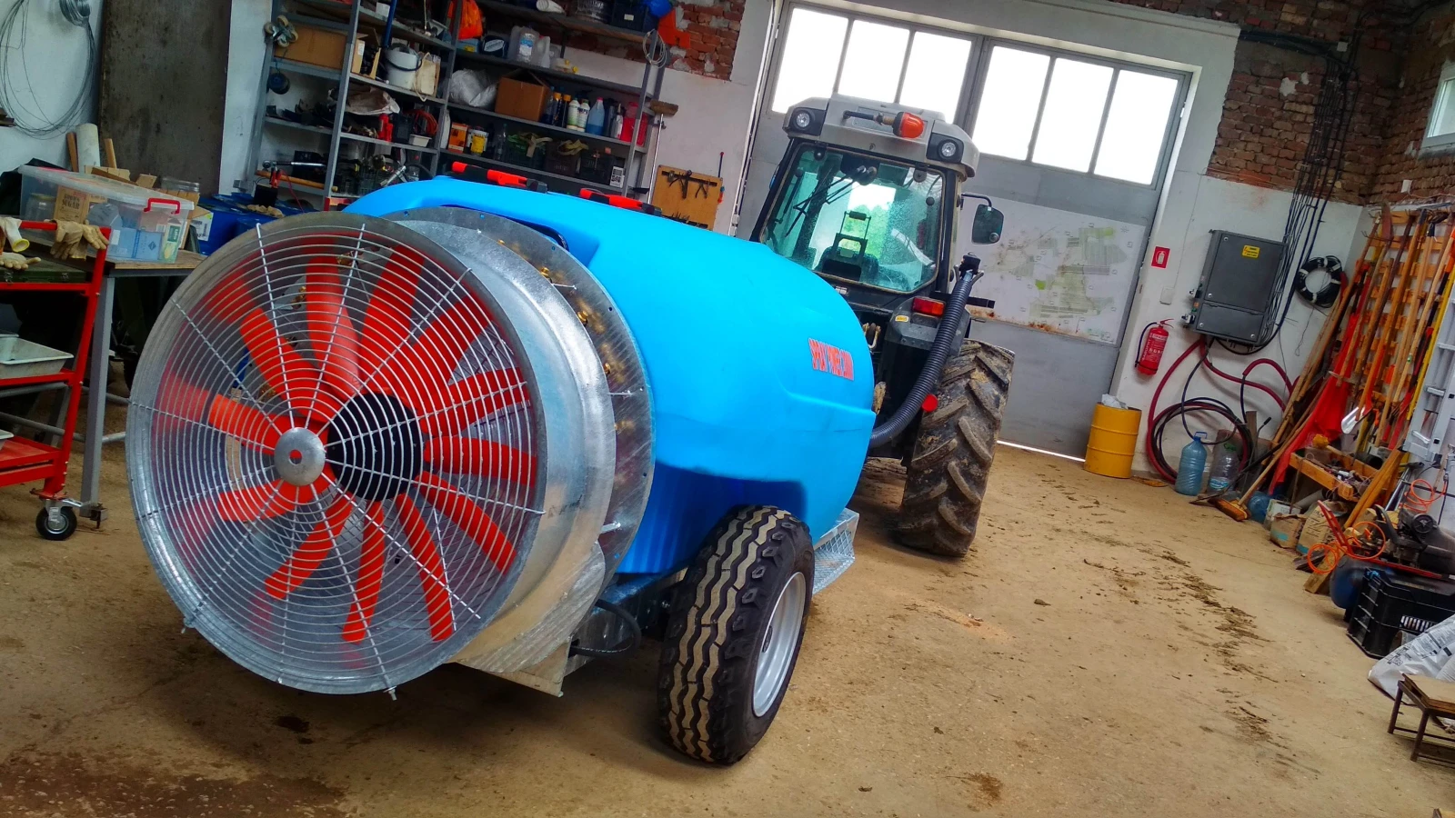 Пръскачка Друга марка AGROSALES 2000л. с помпа COMET APS 145  - изображение 2