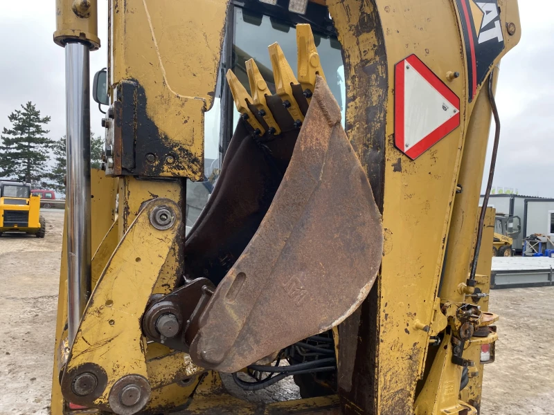 Багер Cat 432D, снимка 12 - Индустриална техника - 52654242