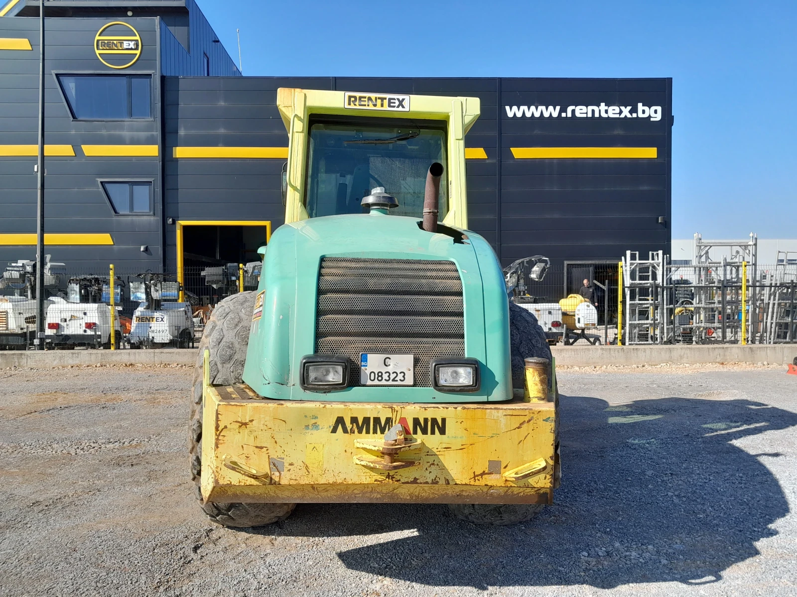 Валяк Ammann ASC150 15000 кг., 2014 г., снимка 4 - Индустриална техника - 56707005