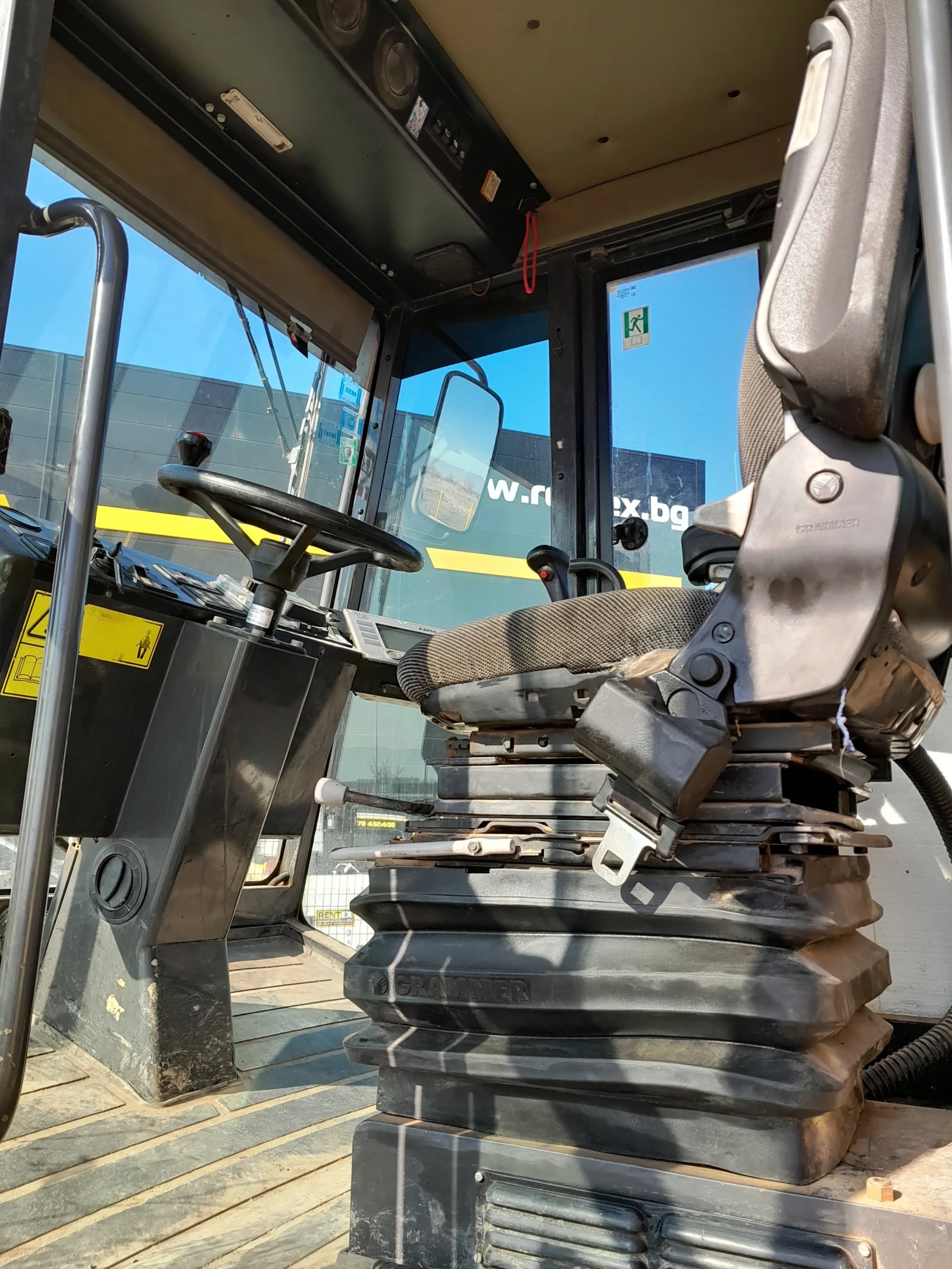 Валяк Ammann ASC150 15000 кг., 2014 г., снимка 9 - Индустриална техника - 56707005