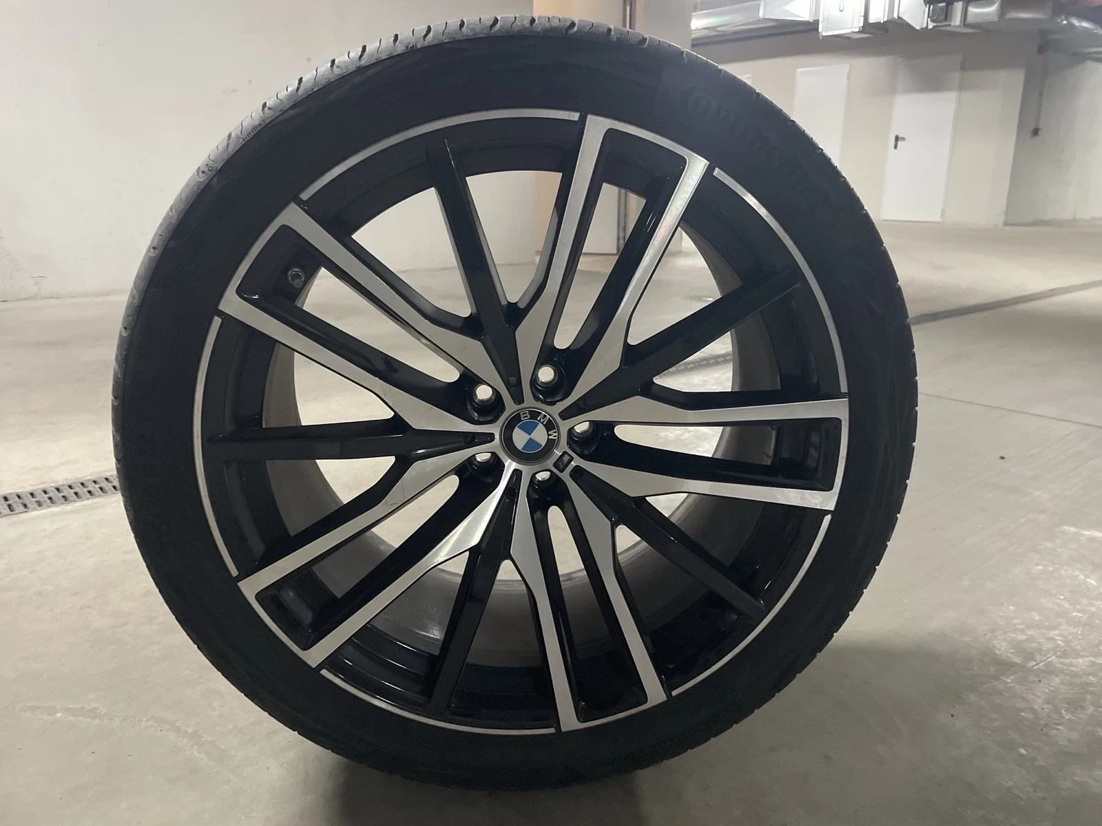Гуми с джанти Continental 315/30R22