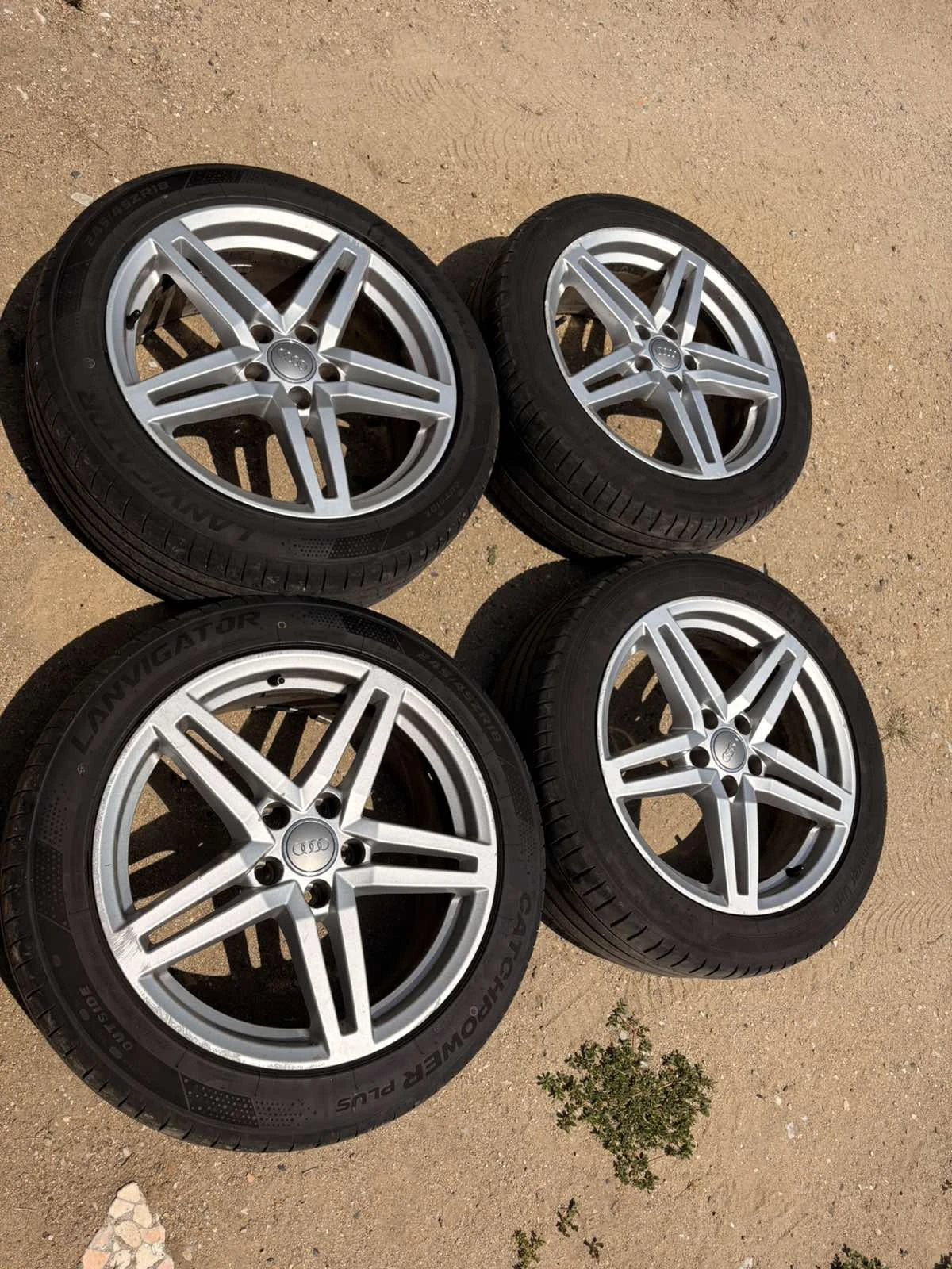 Гуми с джанти Други 245/45R18