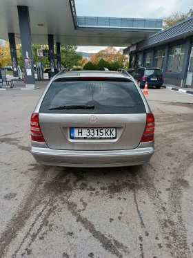 Mercedes-Benz C 220, снимка 4