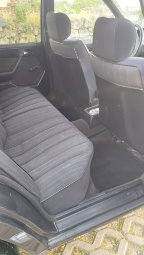 Mercedes-Benz 124 200Е, снимка 12