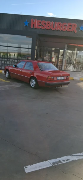 Mercedes-Benz 124 200E, снимка 2