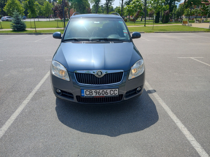 Skoda Fabia 1.4 16 V, снимка 1 - Автомобили и джипове - 46124913