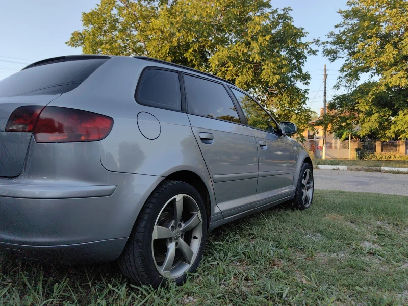 Audi A3 SPORTBACK 1.6 FSI, снимка 3 - Автомобили и джипове - 47067193