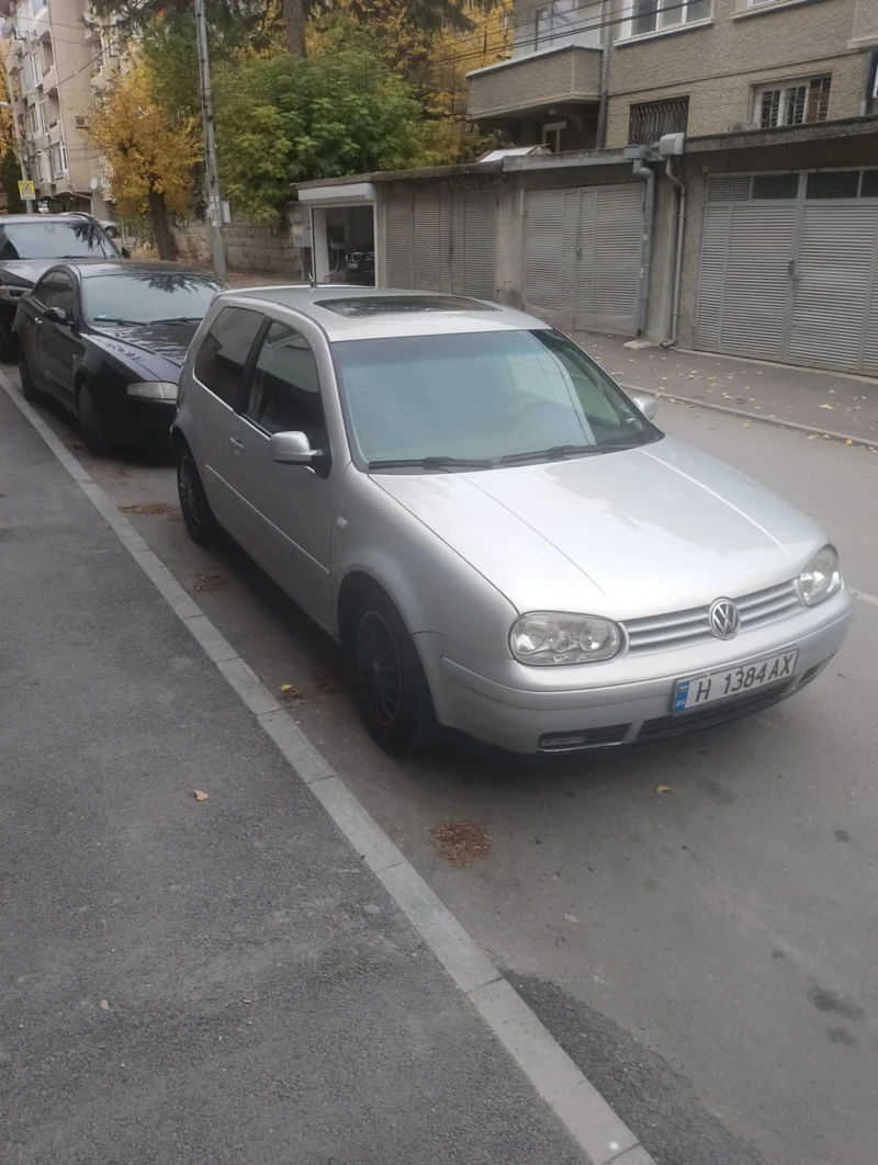 VW Golf, снимка 4 - Автомобили и джипове - 47846924