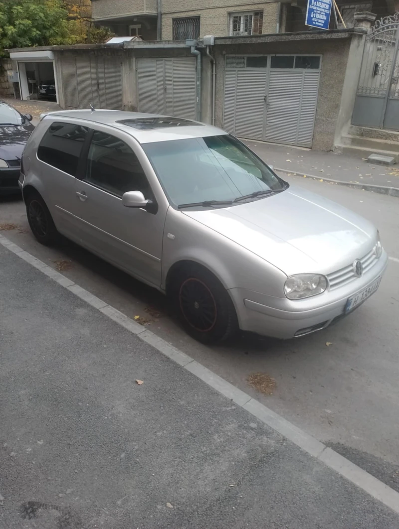 VW Golf, снимка 2 - Автомобили и джипове - 47846924