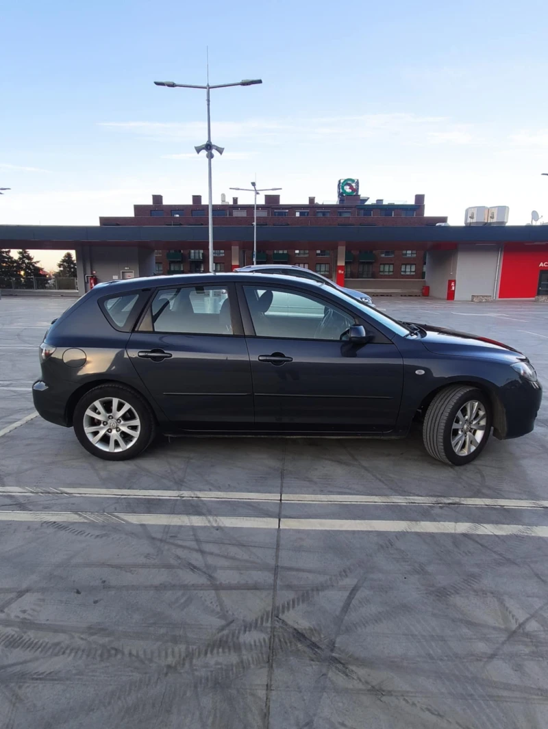 Mazda 3 1.6 Facelift + Газ, снимка 4 - Автомобили и джипове - 47905637