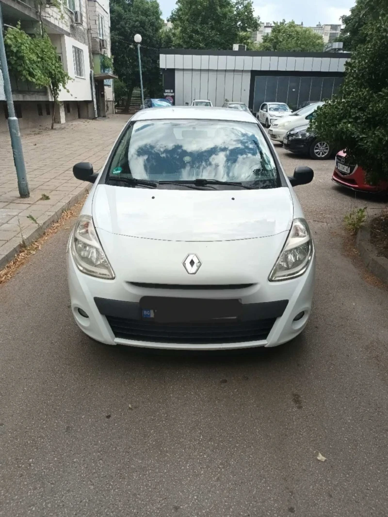 Renault Clio, снимка 4 - Автомобили и джипове - 48195949