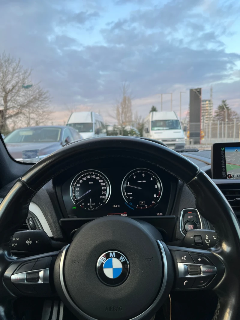 BMW 218, снимка 10 - Автомобили и джипове - 48279939