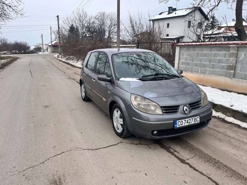 Renault Scenic, снимка 1 - Автомобили и джипове - 49313543