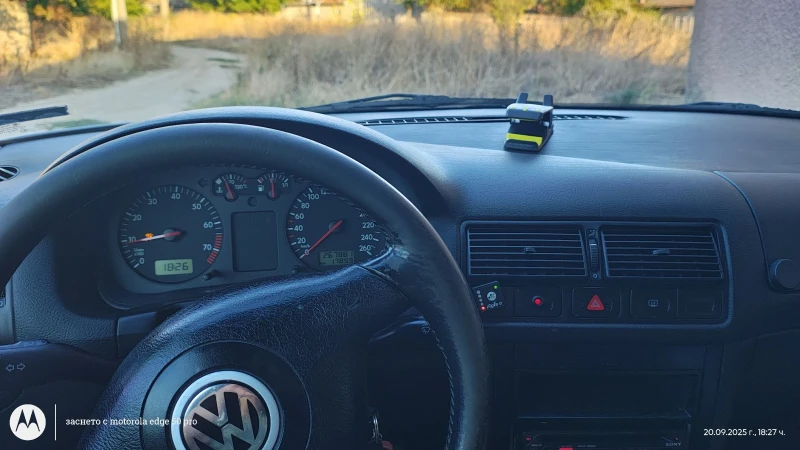 VW Golf 1.6i, снимка 7 - Автомобили и джипове - 51780880