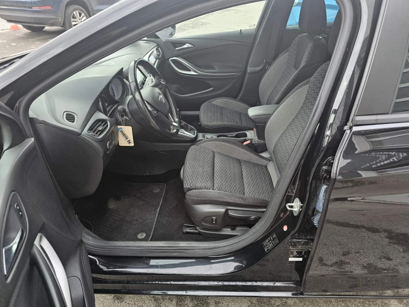 Opel Astra SPORT TOURER 1.5, снимка 12 - Автомобили и джипове - 52444868