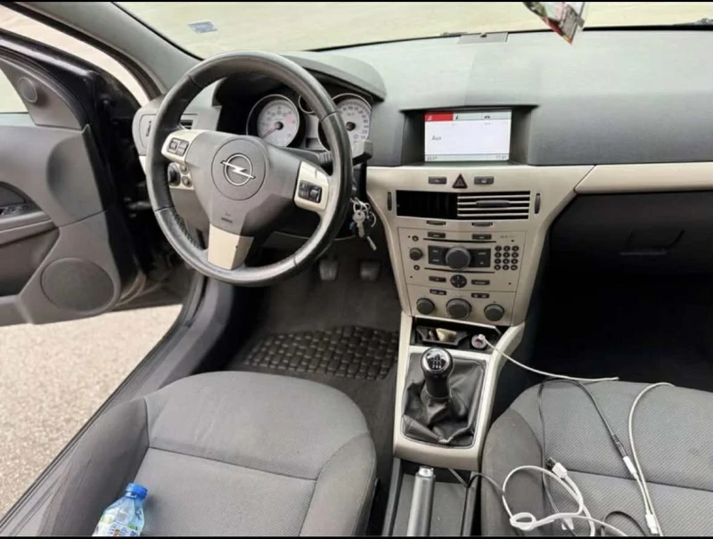 Opel Astra H GTC 1.7CDTI 110КС, снимка 3 - Автомобили и джипове - 52829722