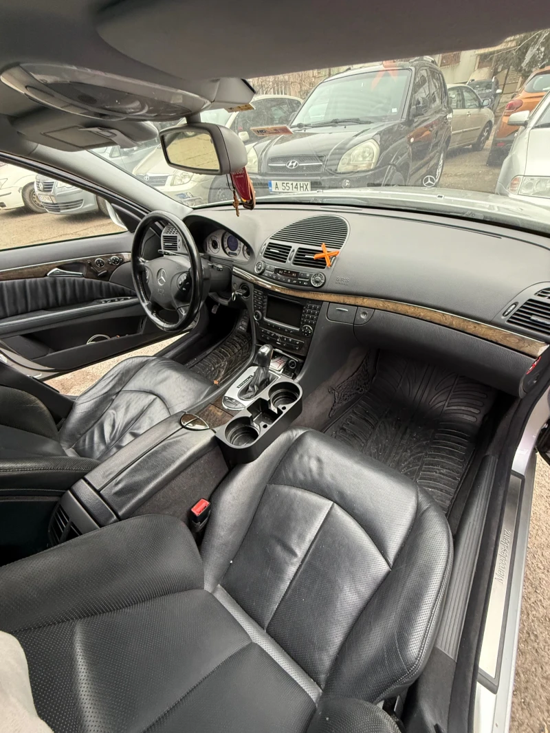 Mercedes-Benz E 500, снимка 5 - Автомобили и джипове - 53262899
