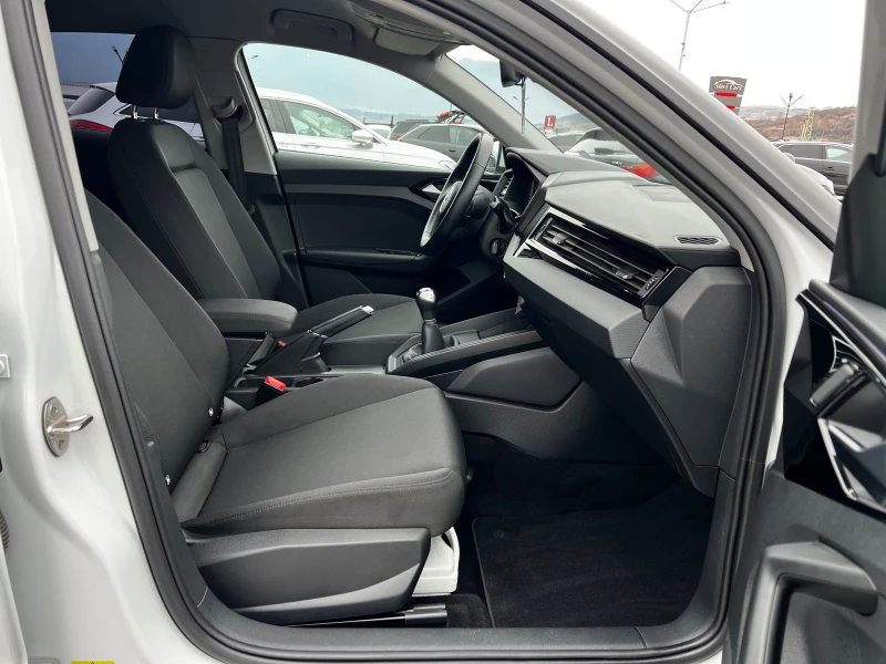 Audi A1 1.0 TFSI* S-Line* , снимка 14 - Автомобили и джипове - 53534183