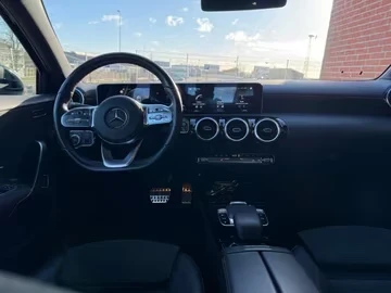 Mercedes-Benz A 180 A180d Limousine, AMG-Line DK, снимка 15 - Автомобили и джипове - 53686254