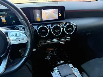 Mercedes-Benz A 180 A180d Limousine, AMG-Line DK, снимка 13 - Автомобили и джипове - 53686254