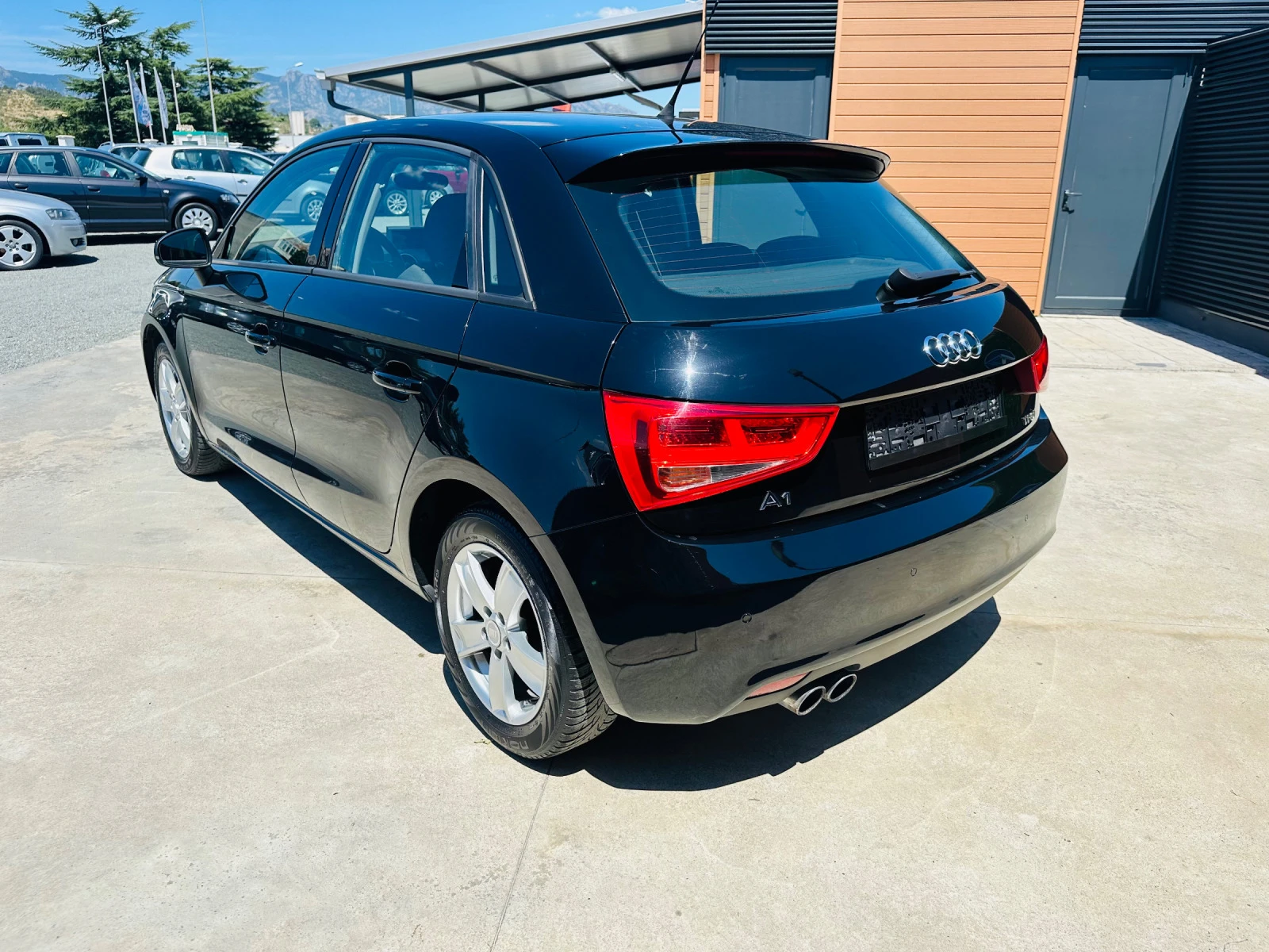 Audi A1 1.4 TFSI - изображение 6