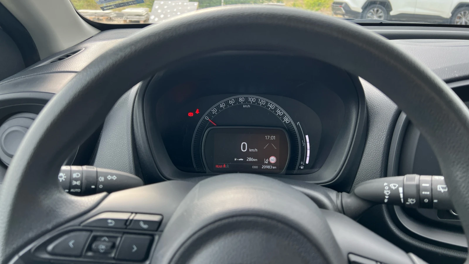 Toyota Aygo AYGO X PLAY 1.0 M/T - изображение 7