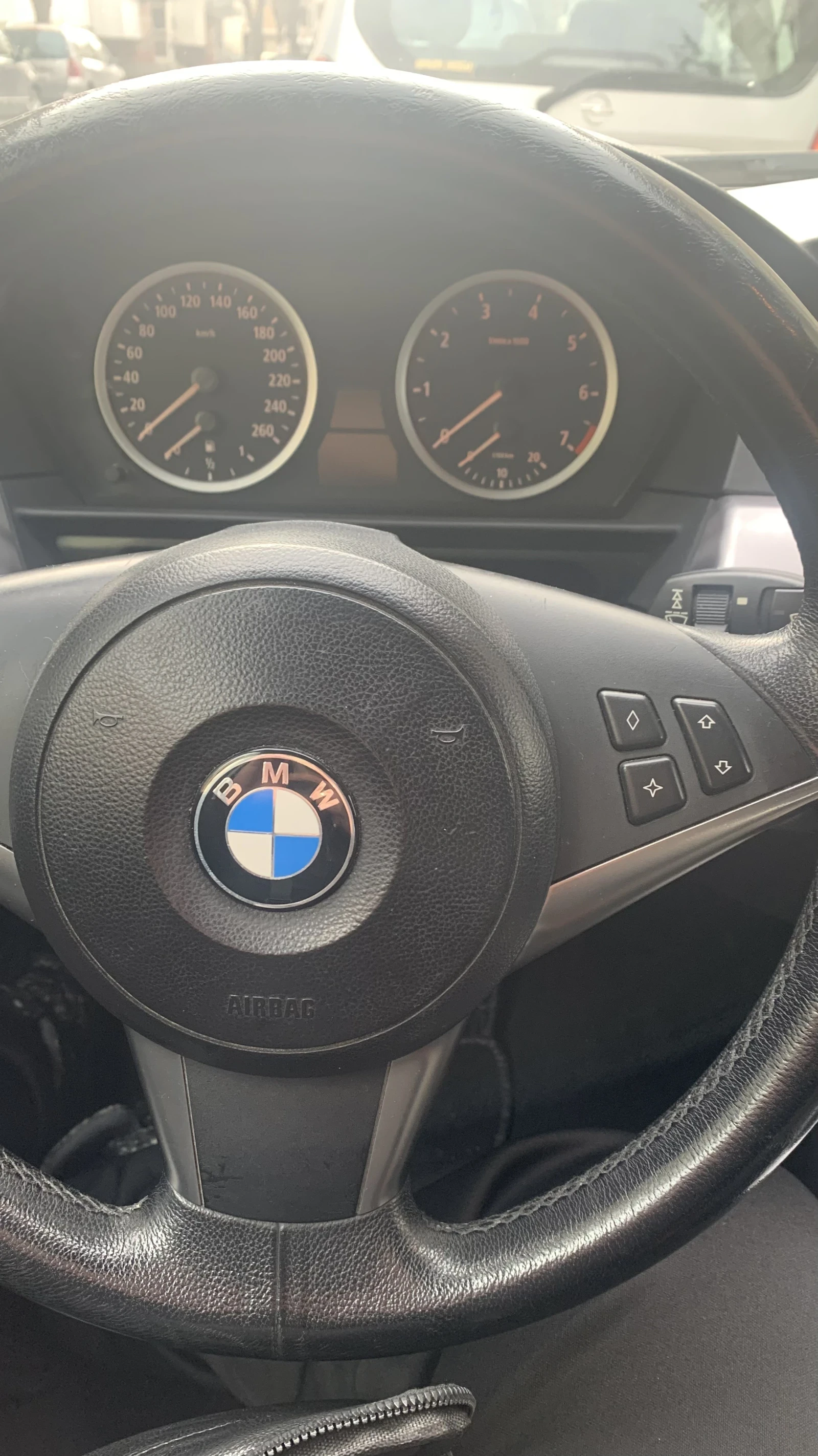 BMW 520 2.2 170к.с - изображение 10