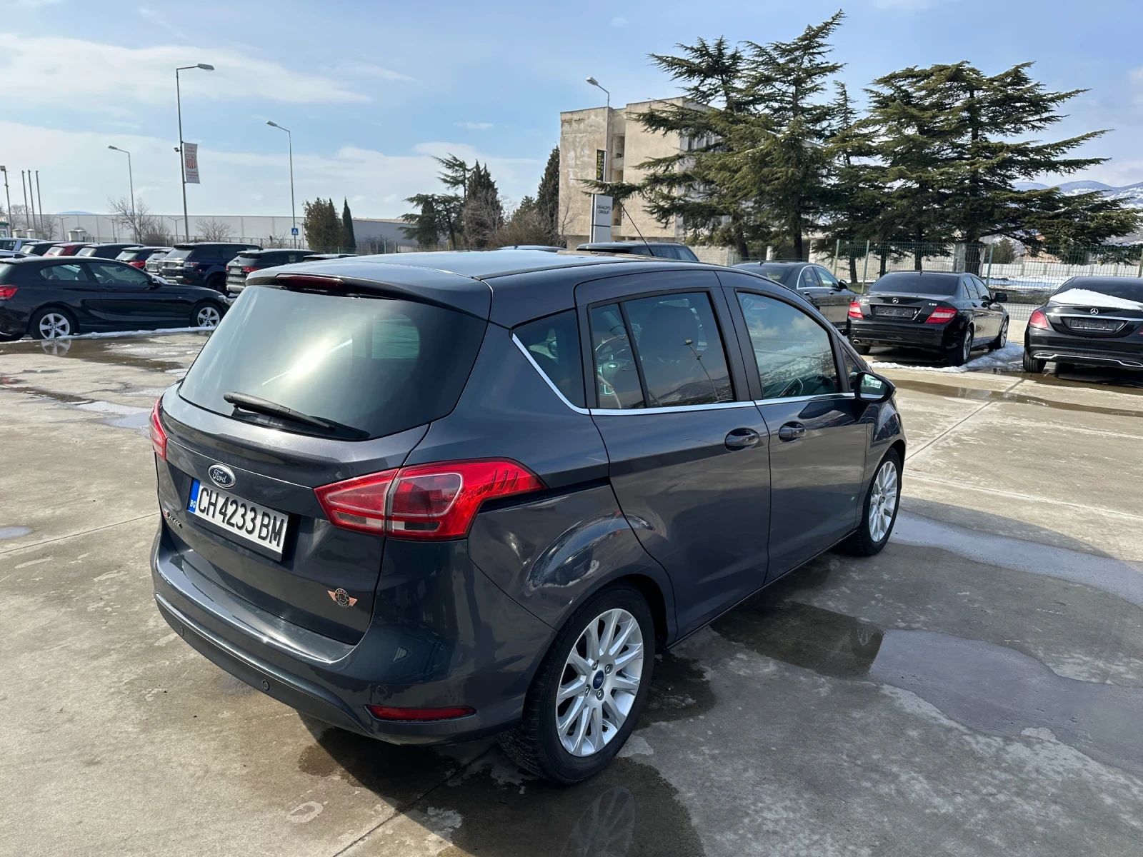 Ford B-Max 1.4i-90кс* ФАБРИЧНА ГАЗ* NAVI* KEYLESS* LED - изображение 4