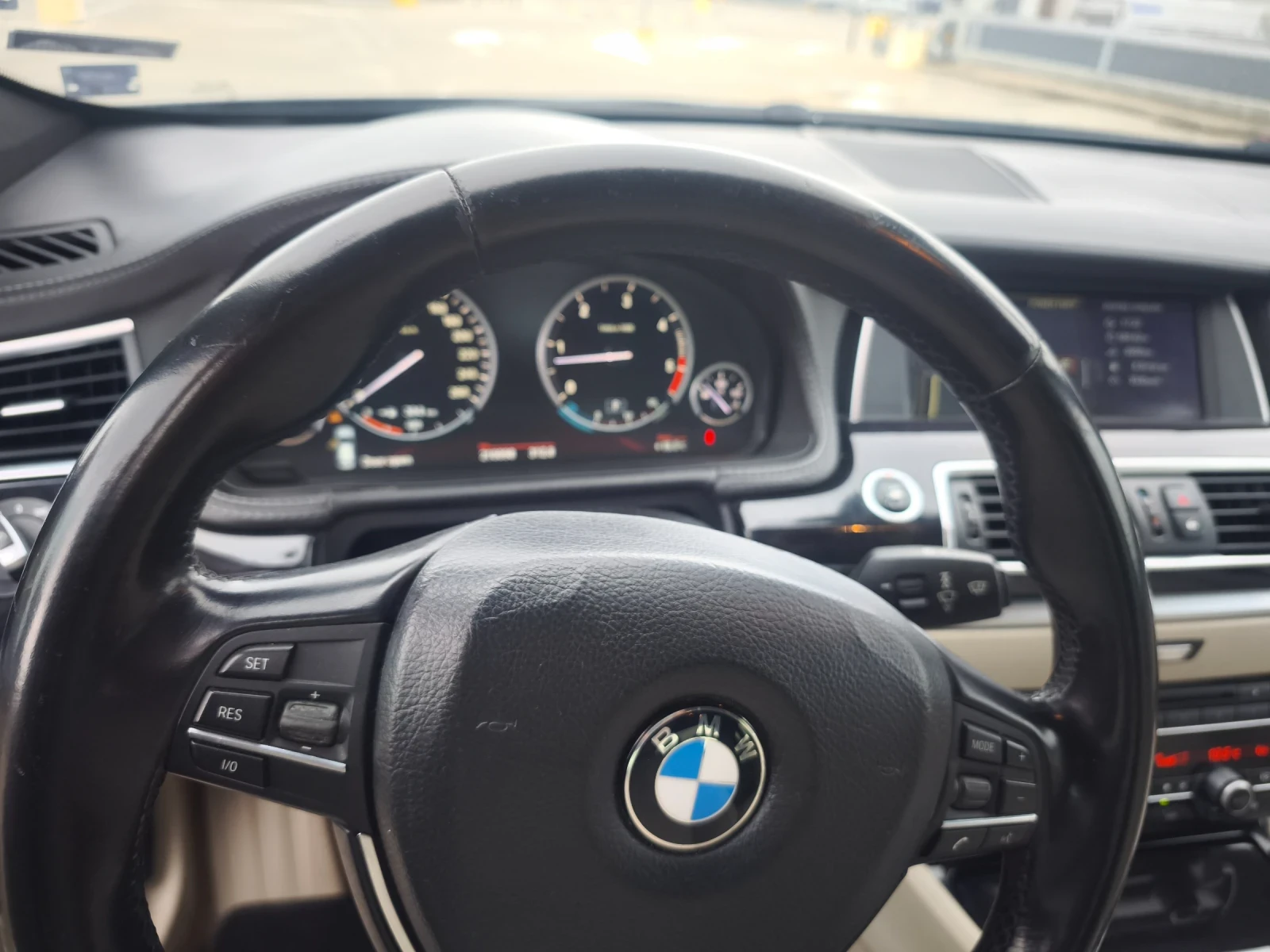 BMW 5 Gran Turismo 530d  - изображение 9