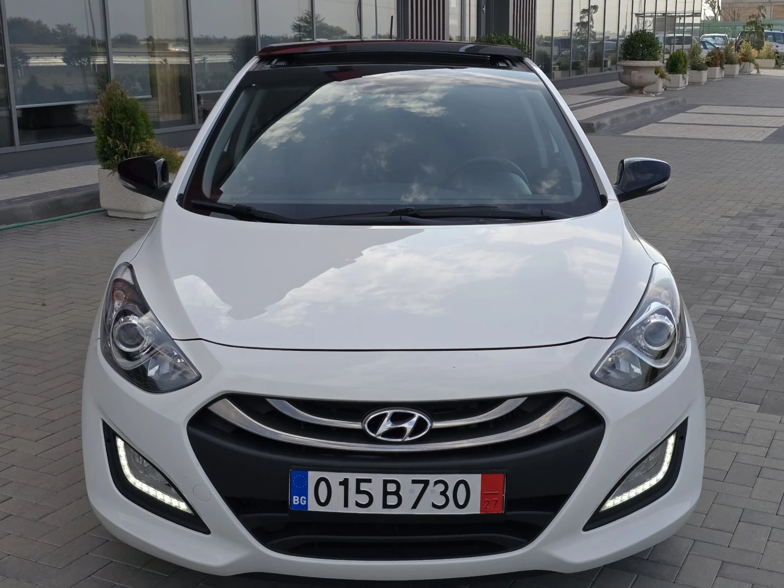 Hyundai I30 FACE1.6CRDI/ПАНОРАМА/НАВИГАЦИЯ/КАМЕРА/ФУЛ - изображение 2