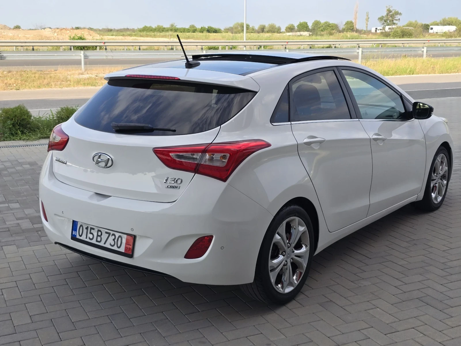 Hyundai I30 FACE1.6CRDI/ПАНОРАМА/НАВИГАЦИЯ/КАМЕРА/ФУЛ - изображение 5