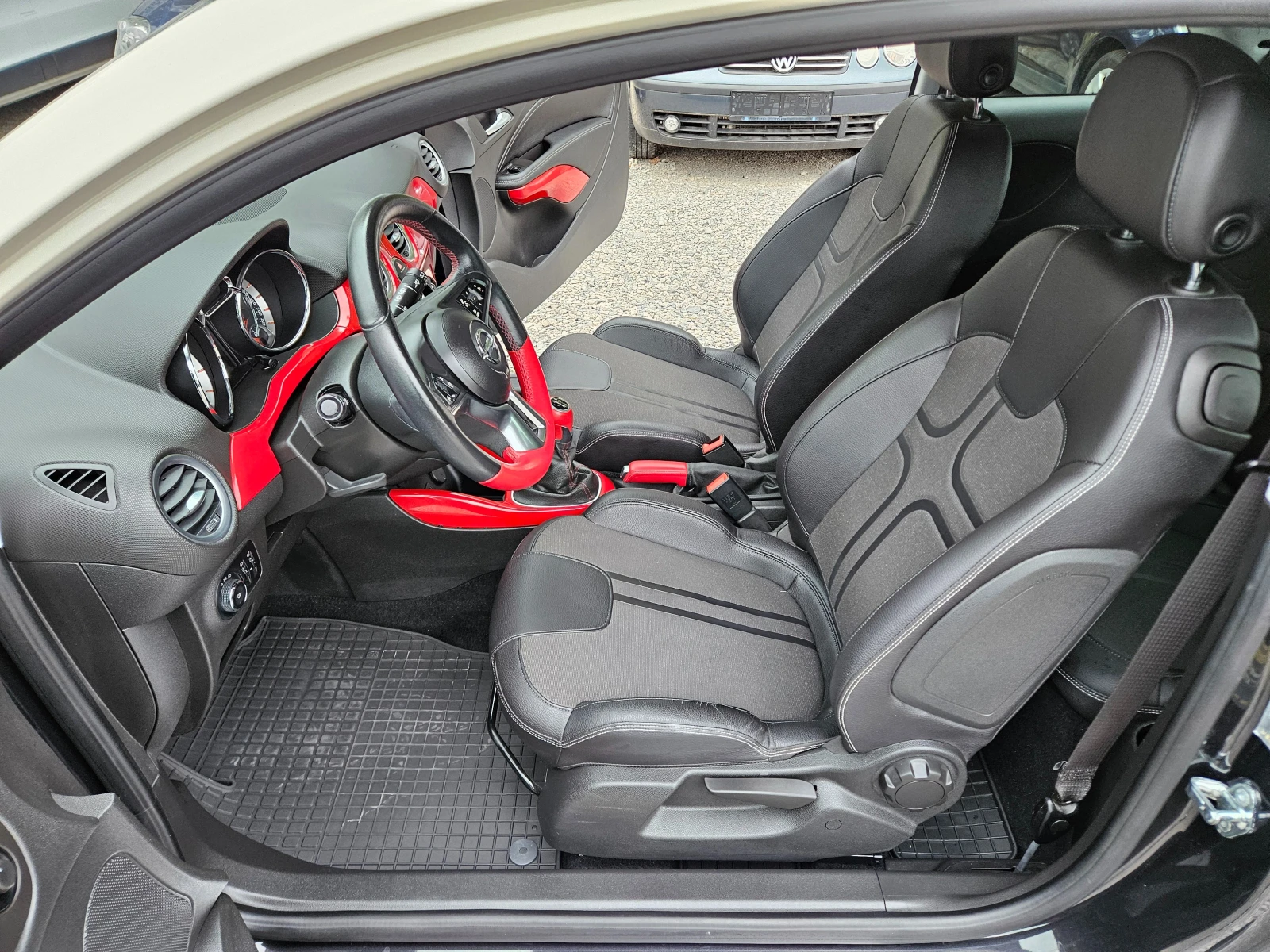 Opel Adam 1.4 бензин 88кс - изображение 9
