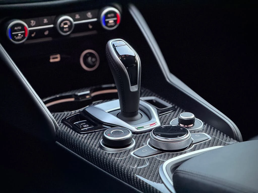 Alfa Romeo Giulia Quadrifoglio* * (  ) | Mobile.bg   11