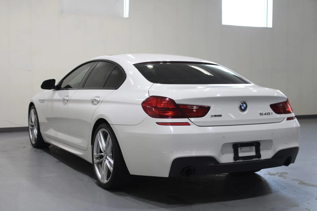 BMW 640 I * M-Package* * HeadUp* AвтоКредит* (ЦЕНА ДО БГ) - изображение 7