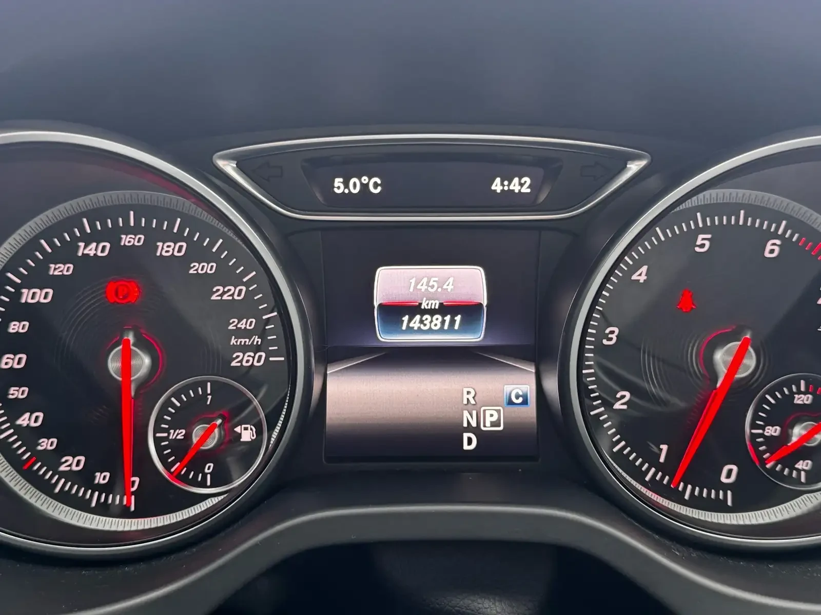 Mercedes-Benz CLA 250 * ФИКСИРАНА ЦЕНА * CARFAX* ОПЦИЯ ЗА ФИНАНСИРАНЕ*  - изображение 9