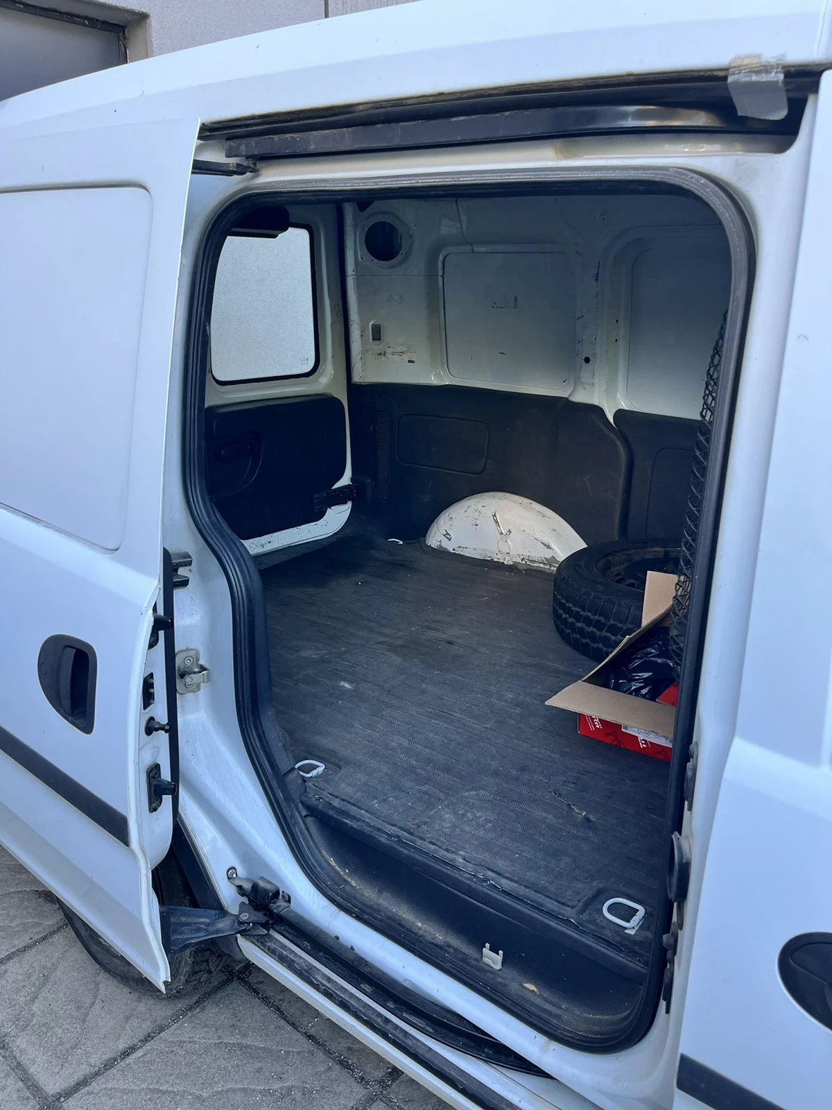 Opel Combo метан, снимка 2 - Автомобили и джипове - 53629248