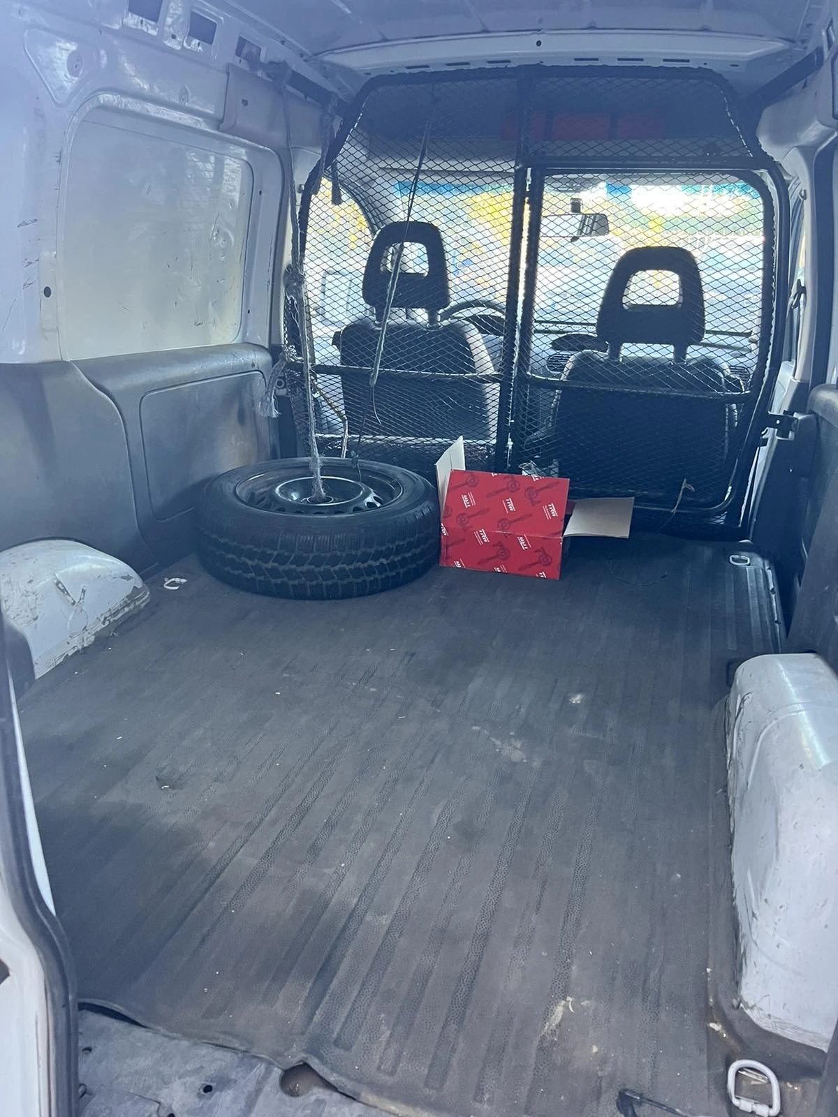 Opel Combo метан, снимка 4 - Автомобили и джипове - 53629248