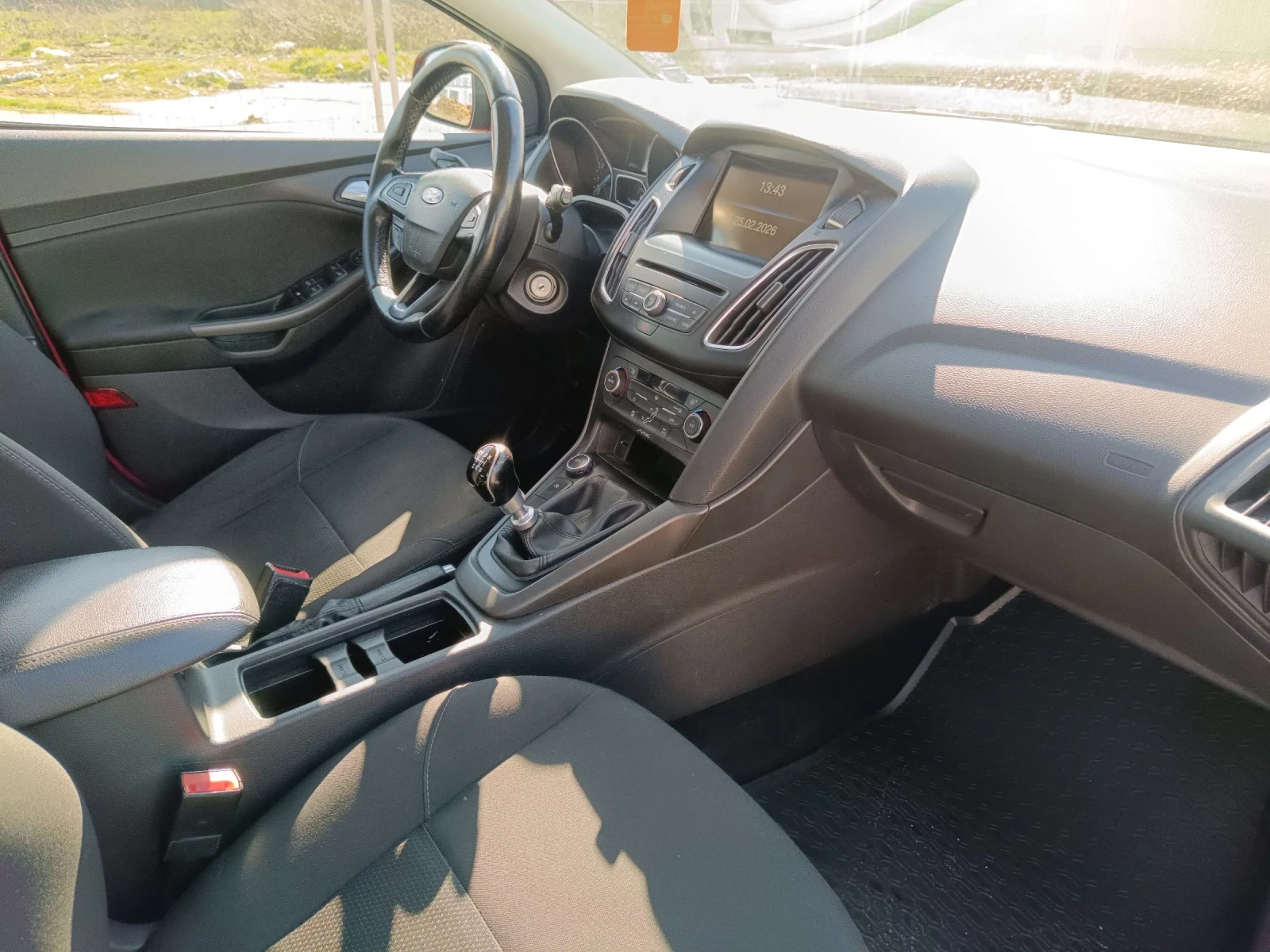 Ford Focus 1.0 Ecoboost , снимка 10 - Автомобили и джипове - 53766067