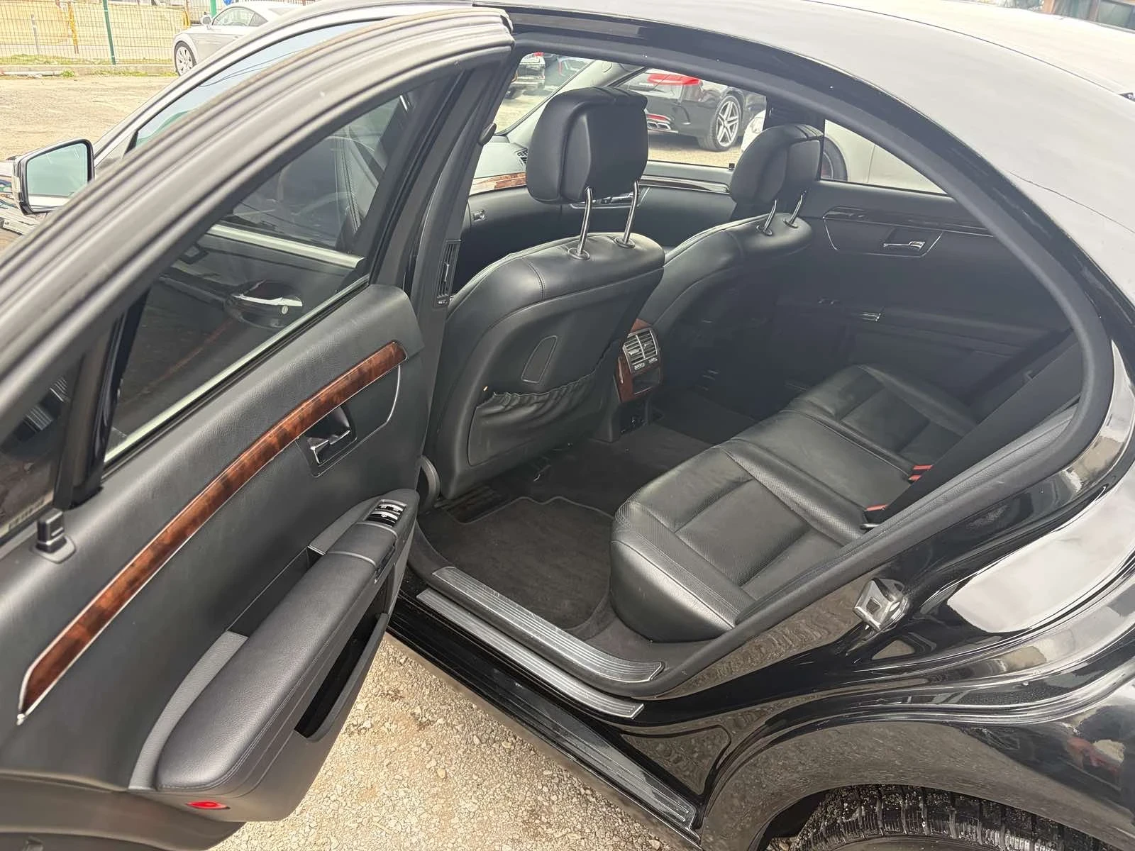 Mercedes-Benz S 550, снимка 13 - Автомобили и джипове - 53916539