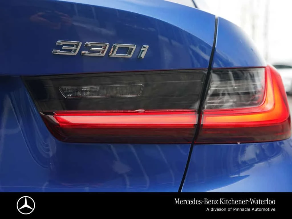 BMW 330 xDrive  CARFAX, снимка 10 - Автомобили и джипове - 53949440