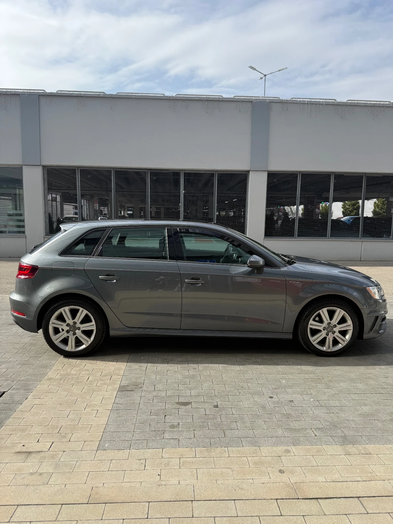 Audi A3 PLUG-IN HYBRID , снимка 10 - Автомобили и джипове - 54196486