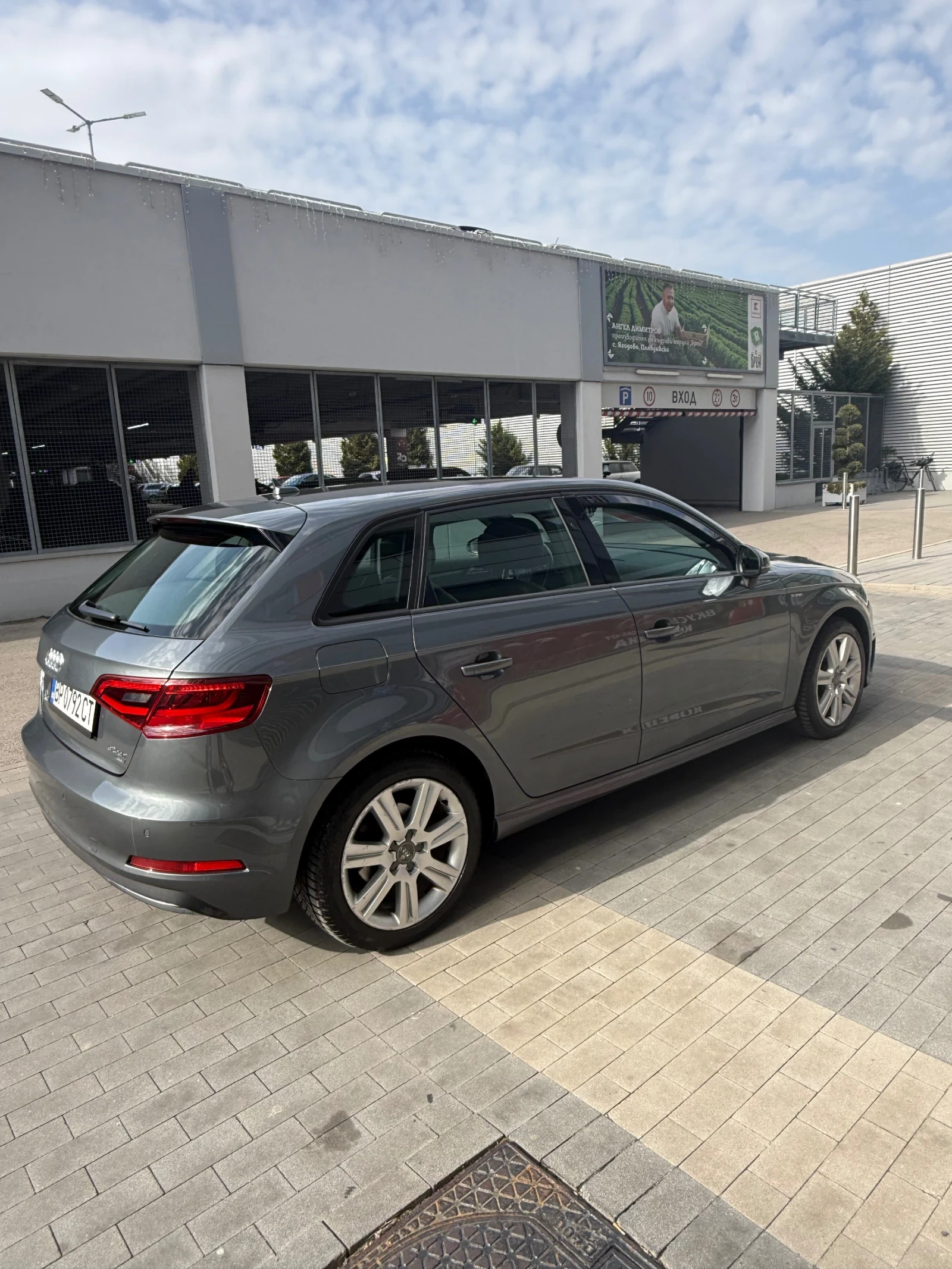 Audi A3 PLUG-IN HYBRID , снимка 14 - Автомобили и джипове - 54196486