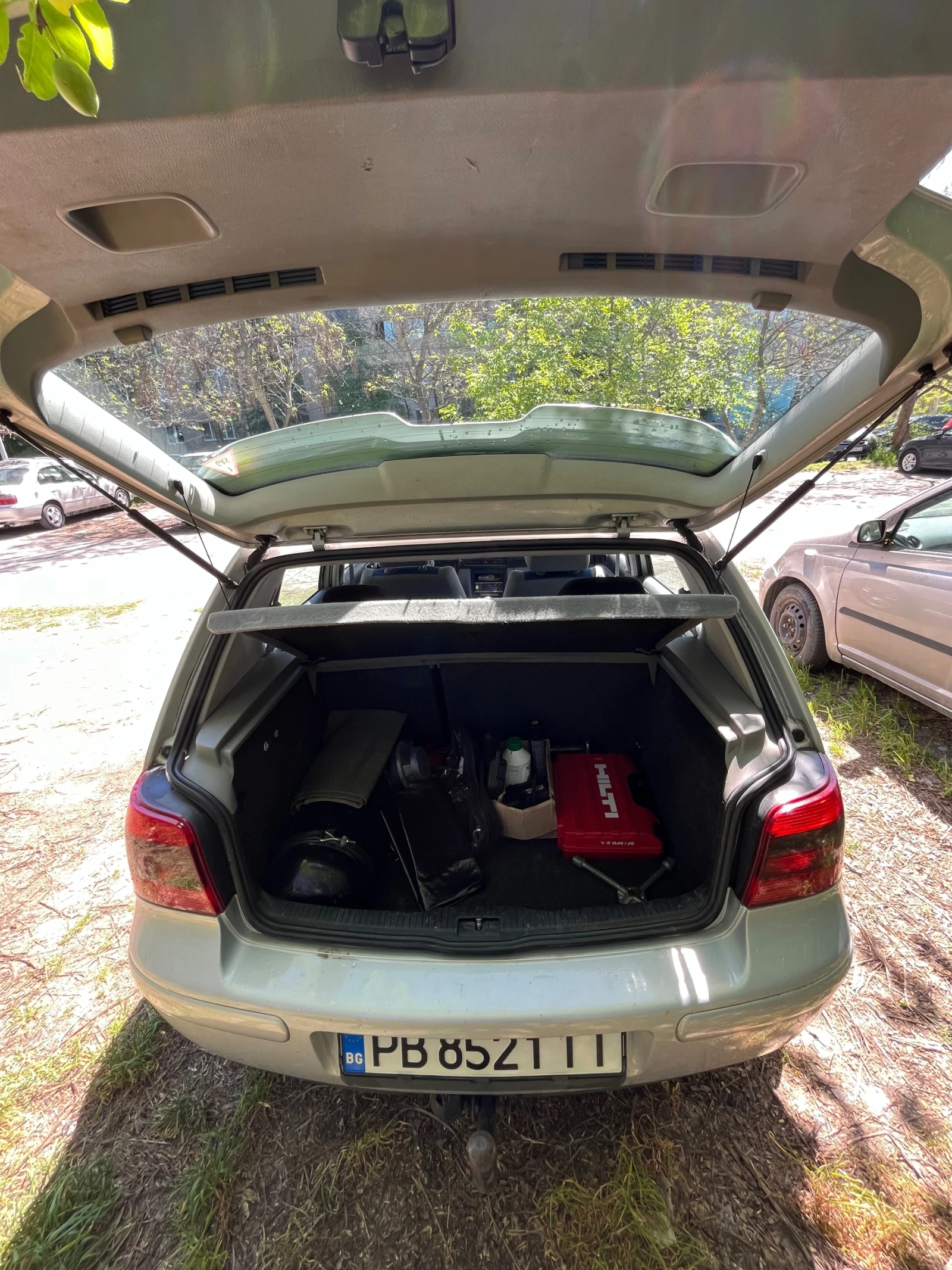 VW Golf 4   1.6  , снимка 10 - Автомобили и джипове - 54671788